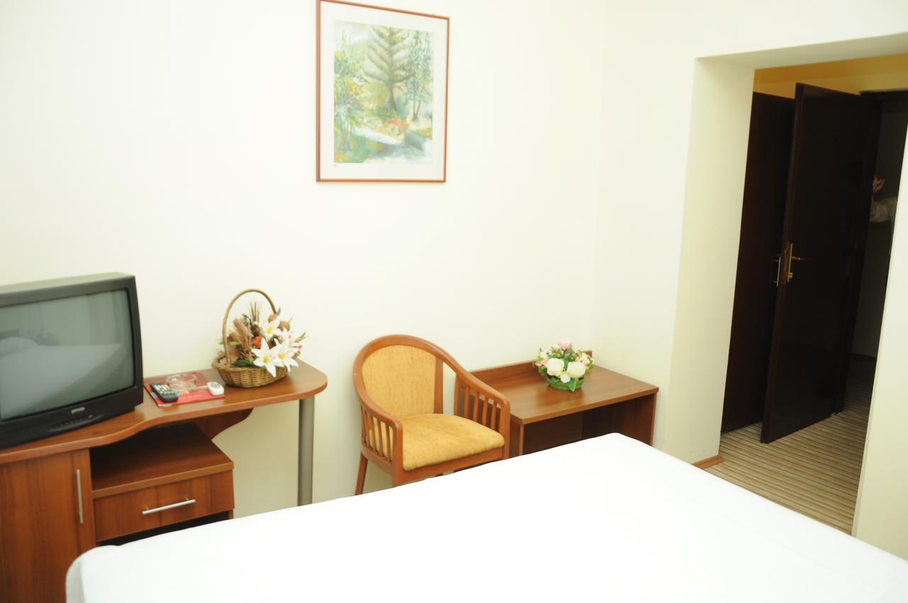 Hotel Shirok Sokak Bitola Zewnętrze zdjęcie